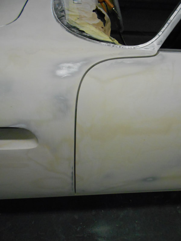 Aston Martin DB5 Restoration - left hand door to front wing shut line