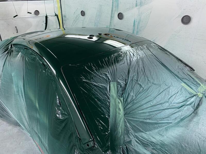 Aston Martin DBRS9 paintwork -
roof painted